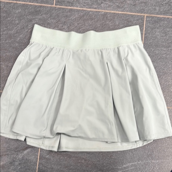 Lululemon Athletica seafoam green Skort - Picture 1 of 5